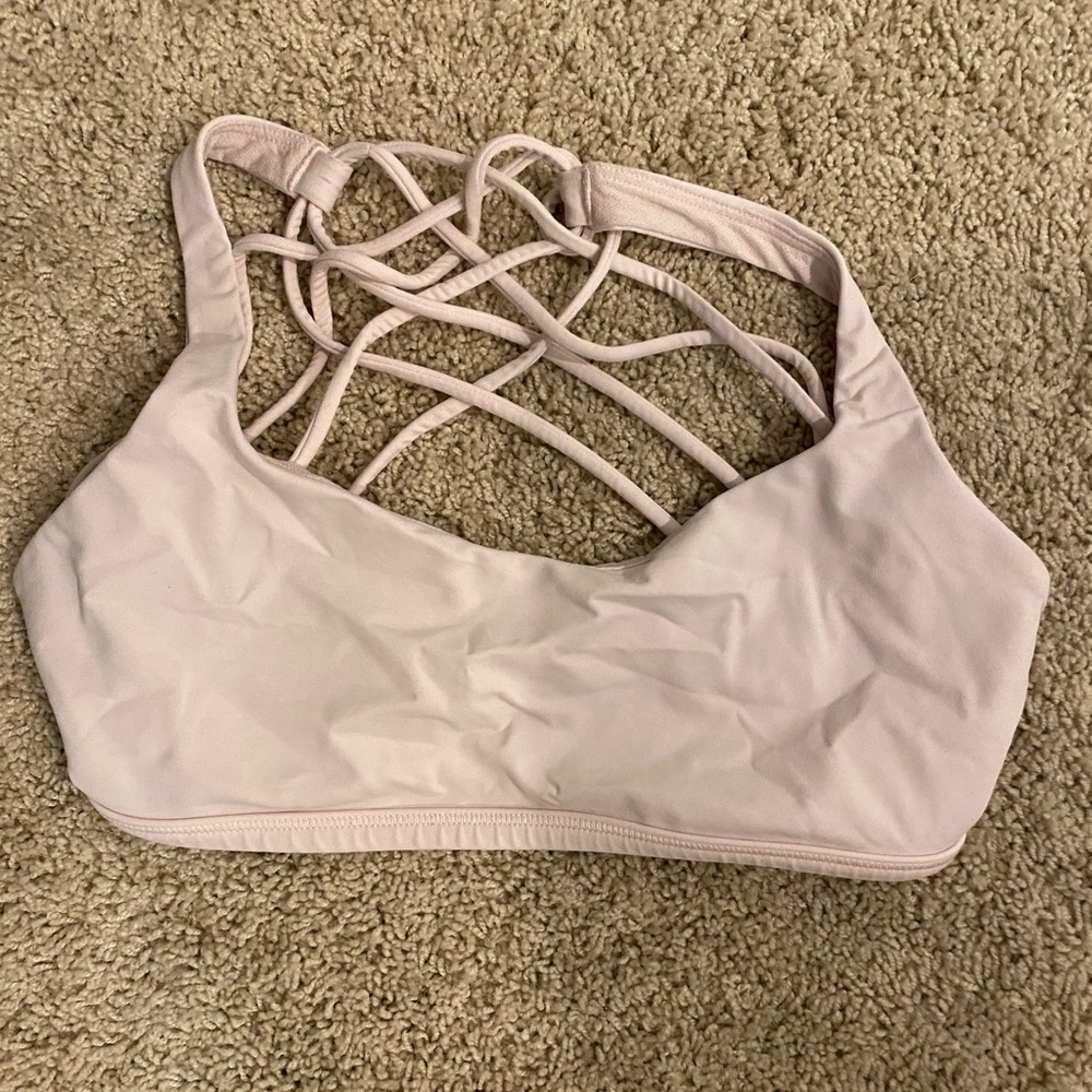 light pink lululemon sportsbra